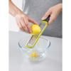 Struhadlo na citrusy HANDI-ZEST™ , se stěrkou a rukojetí , Joseph Joseph