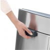 dotykovy odpadkovy kos otiskuvzdorny touch bin new brabantia matny ocelovy 10 23 l 4