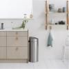 dotykovy odpadkovy kos otiskuvzdorny touch bin new brabantia matny ocelovy 10 23 l 10