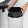 vestavny odpadkovy kos brabantia bily 15 l 4
