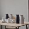Vakuový džbán NORMAN FOSTER 1 l, světle šedá, plast, Stelton